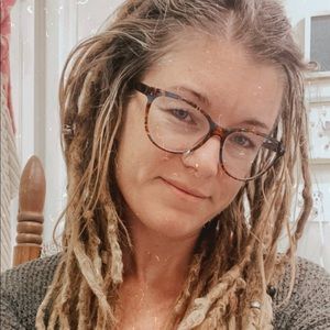 Meet your Posher, Jennie